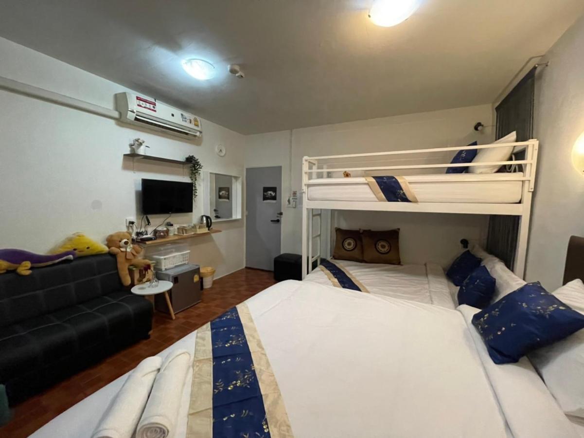 Hotel Acozyposhtel Bangkok